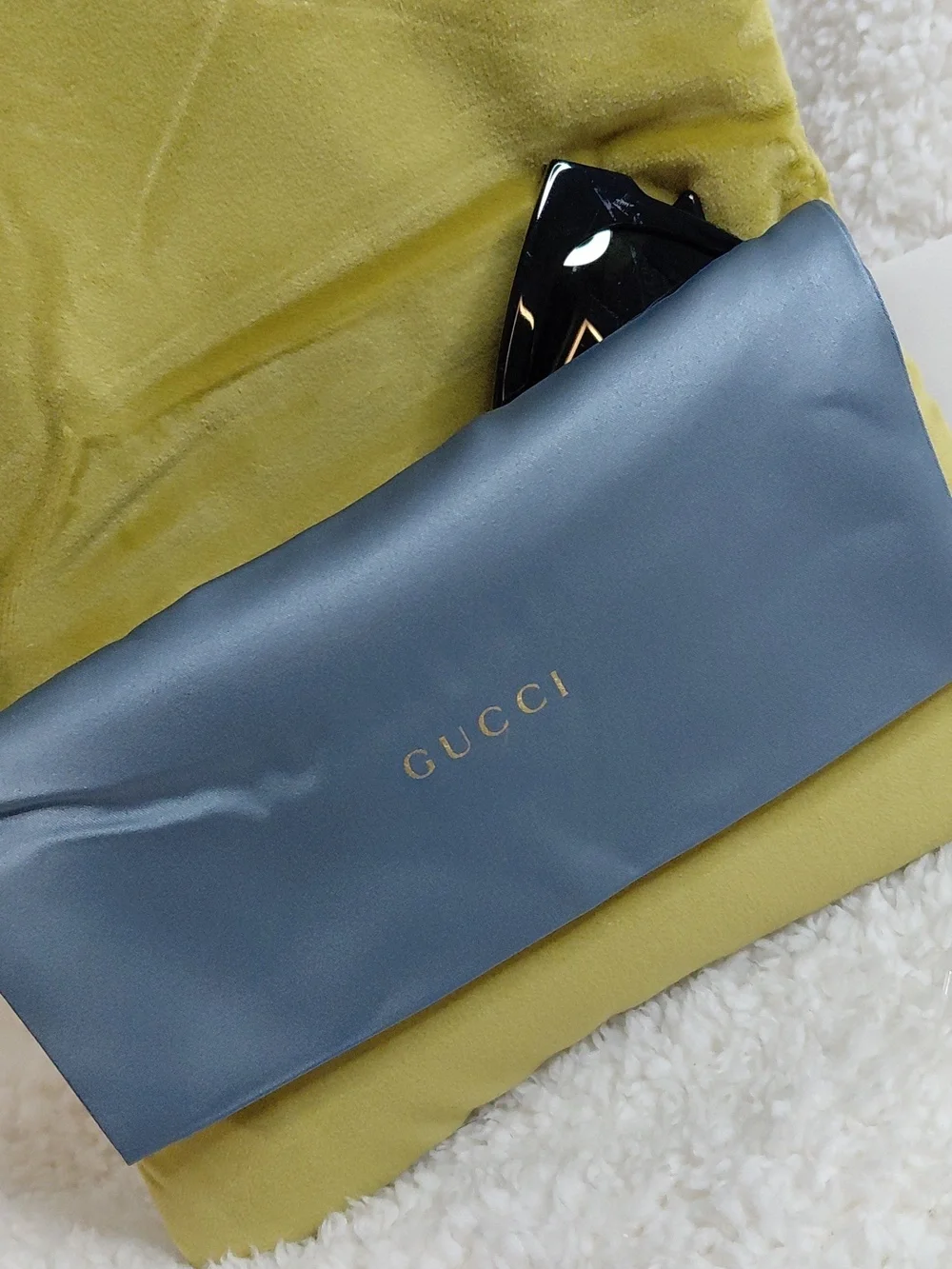 Gucci bold square